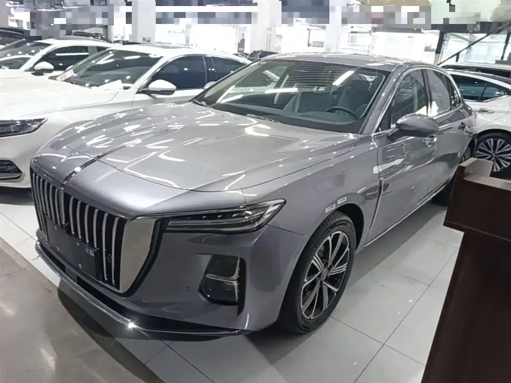Hongqi H5 PHEV 2025 — фото 1