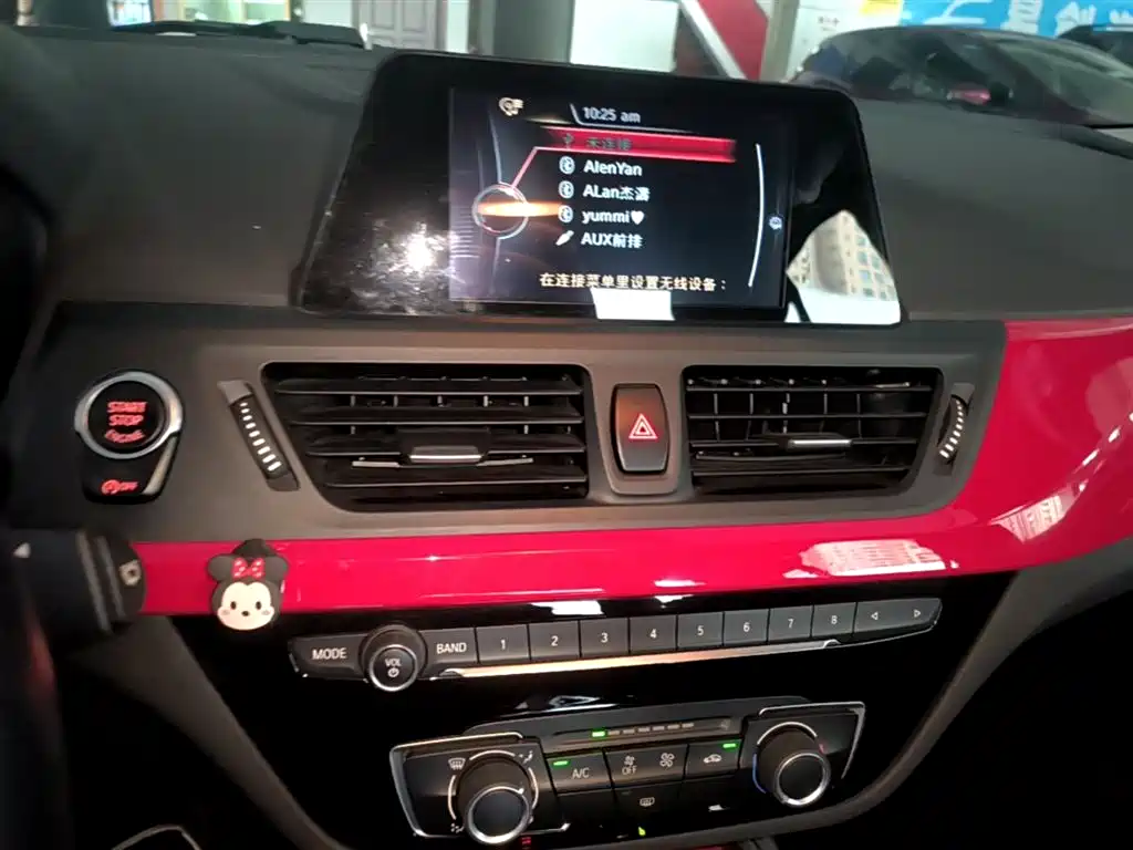 BMW 1 Series 2017 — фото 13