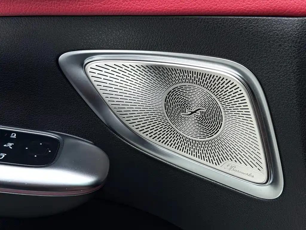 Mercedes-Benz C-Class AMG 2025 — фото 19