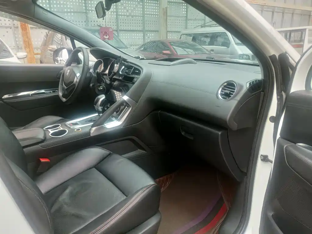 Peugeot 3008 2015 — фото 11