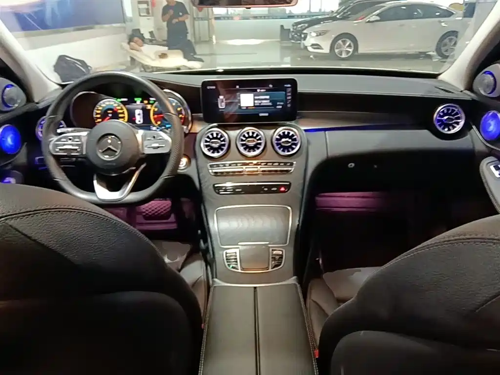 Mercedes-Benz C-Class 2020 — фото 10