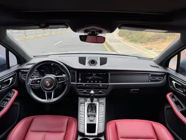 Porsche Macan 2020
