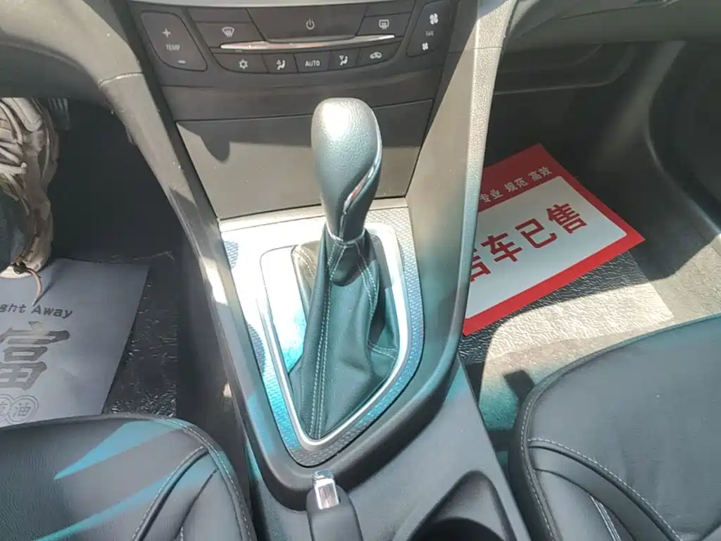 Buick Excelle 2019 — фото 14