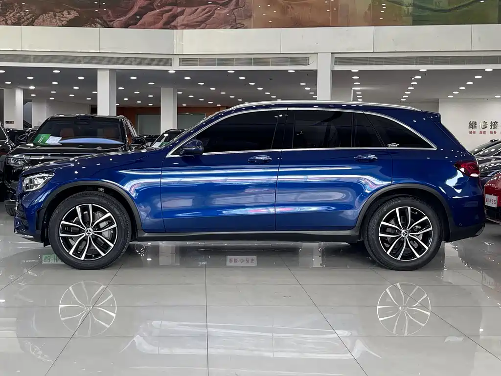 Mercedes-Benz GLC 2021 — фото 11