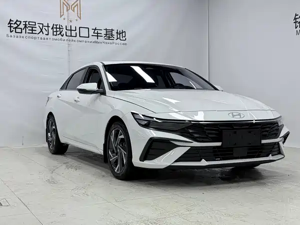 Hyundai Elantra 2023
