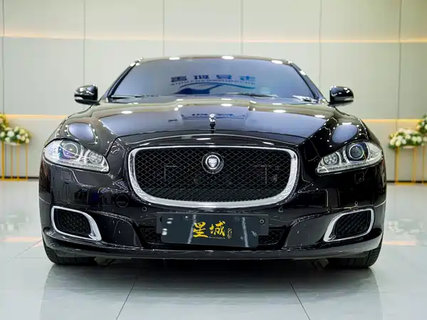 Jaguar XJ 2013