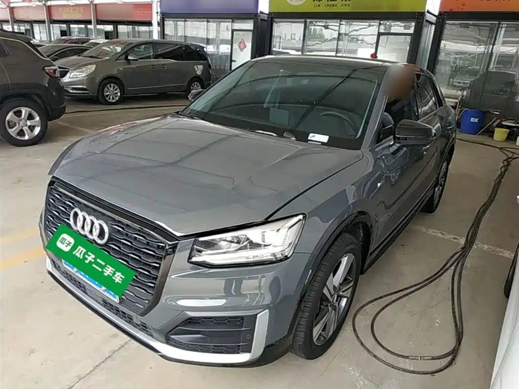 Audi Q2L 2020