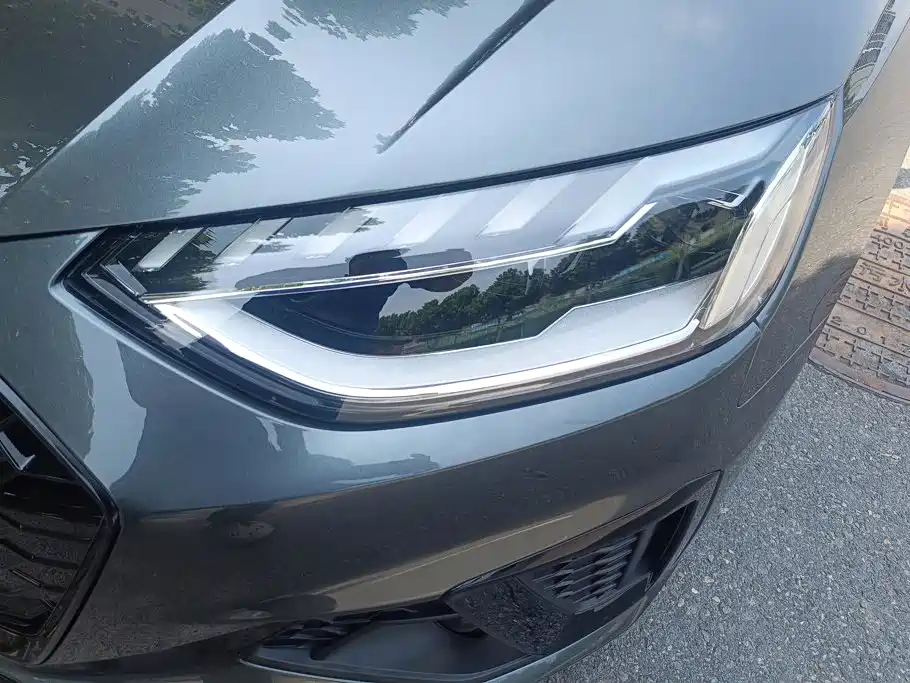 Audi A4L 2023