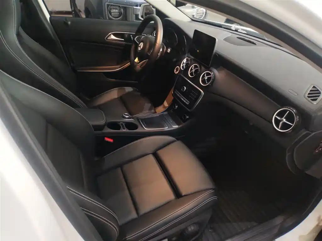 Mercedes-Benz GLA 2019 — фото 8