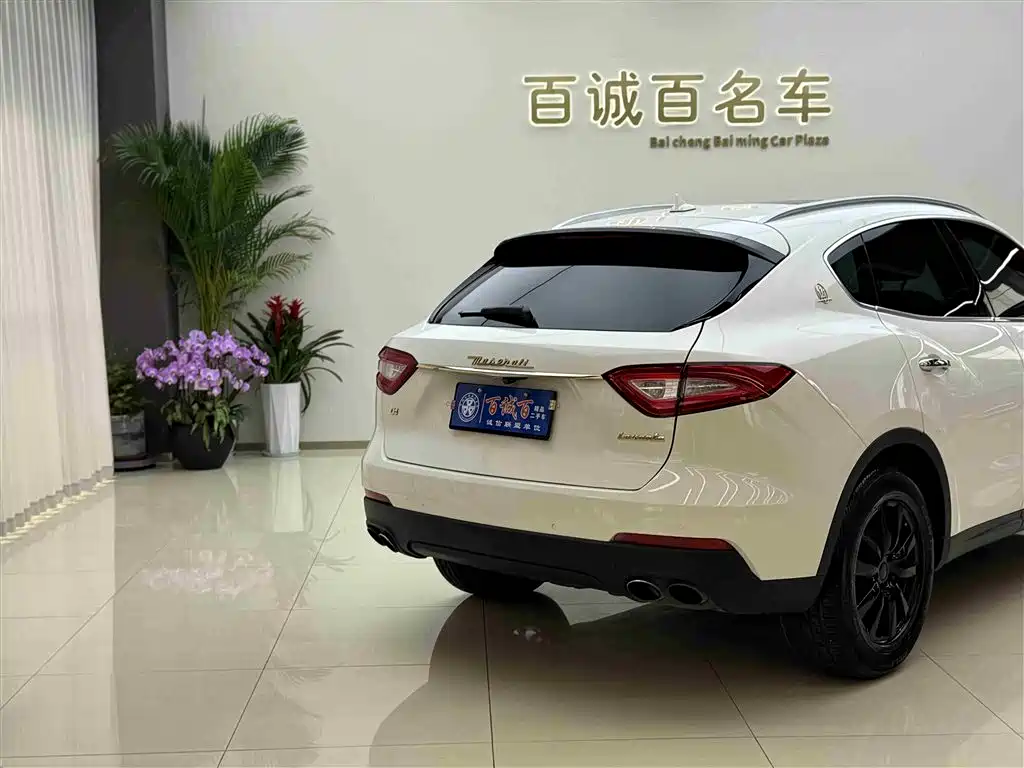 Maserati Levante 2019 — фото 6