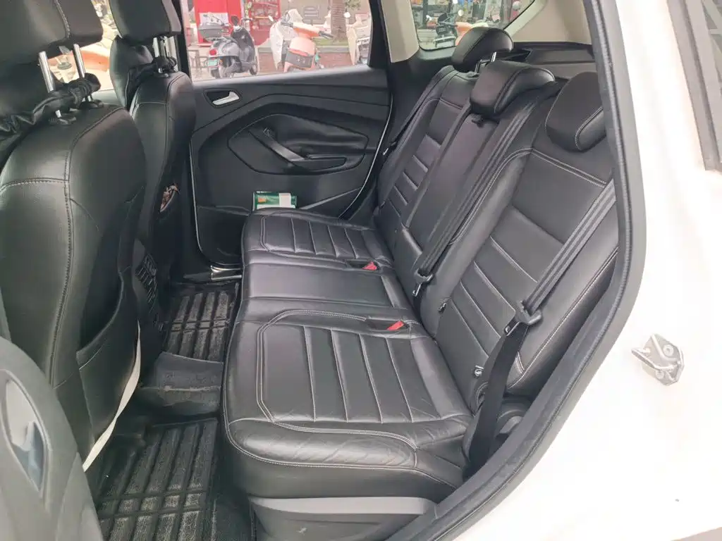 Ford Kuga 2017 — фото 14