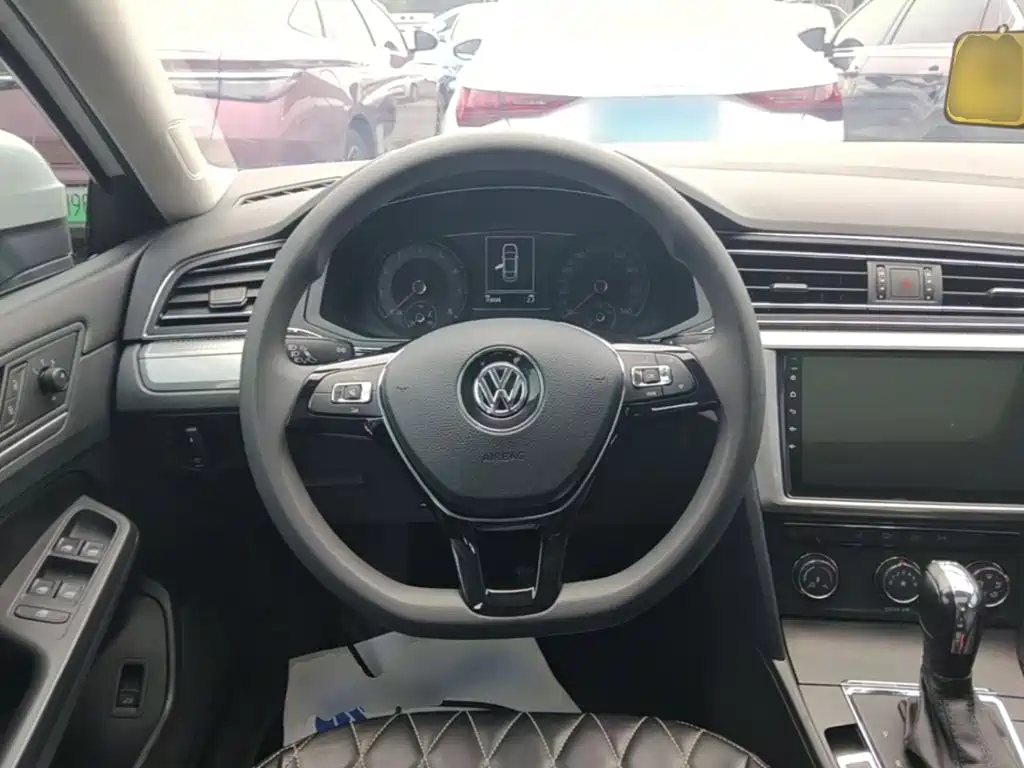 Volkswagen Lamando 2018 — фото 11