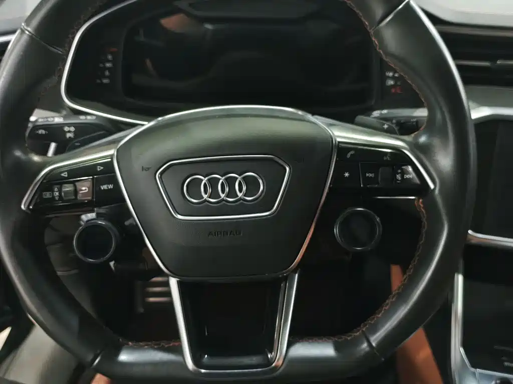 Audi A7L 2022 — фото 8