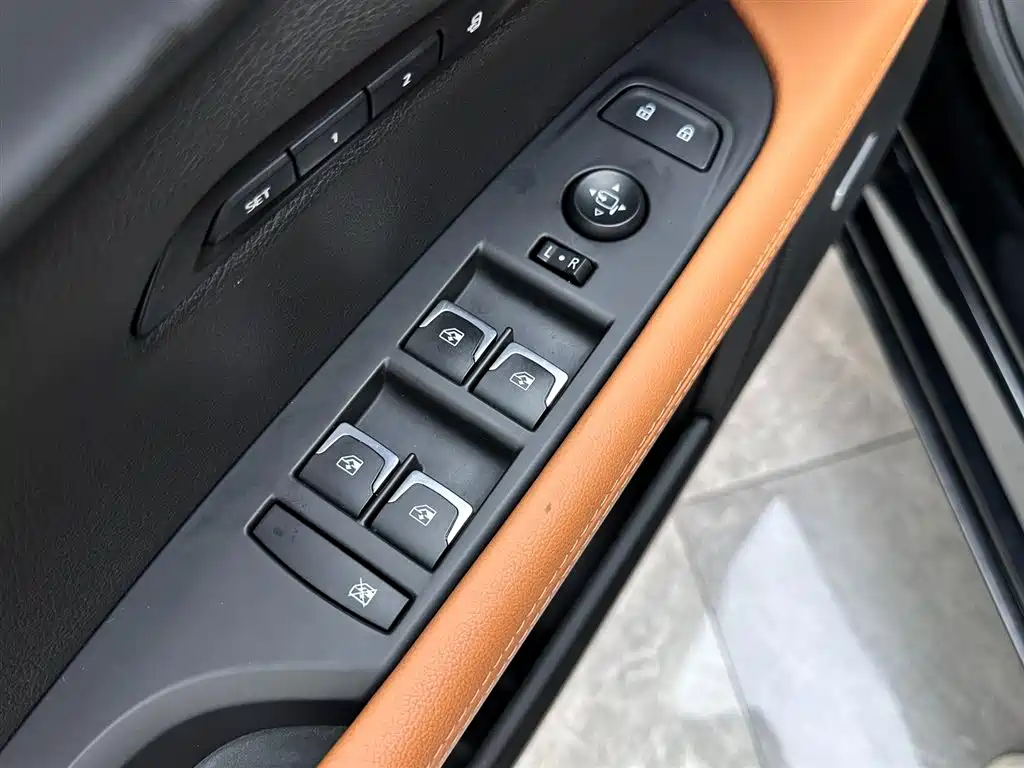 Cadillac CT6 2021 — фото 18