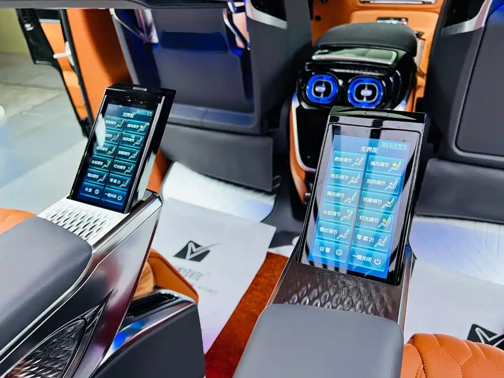 Mercedes-Benz Vito 2025 — фото 16