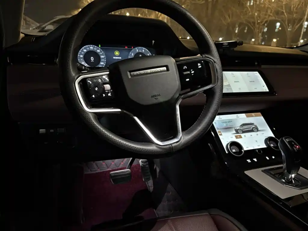 Land Rover Evoque 2023 — фото 5