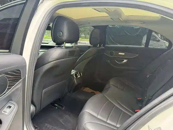 Mercedes-Benz C-Class 2017