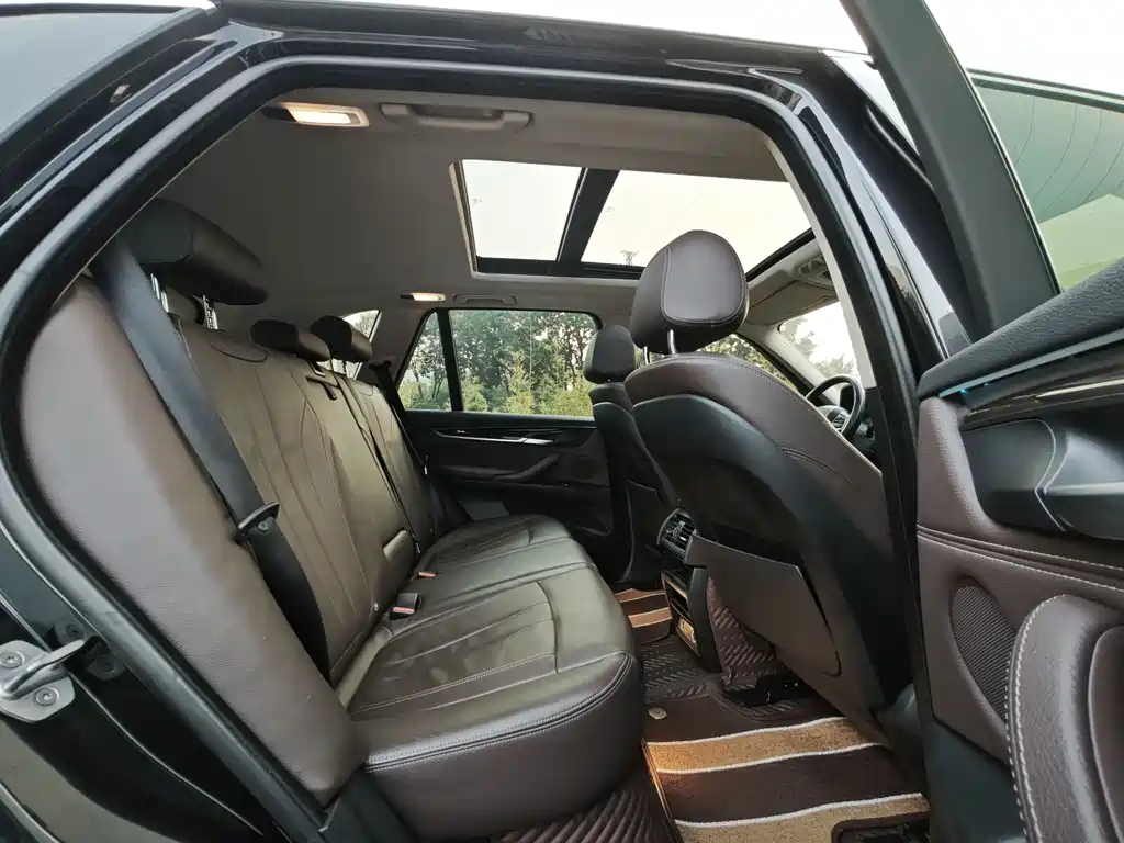 BMW X5 2018 — фото 14
