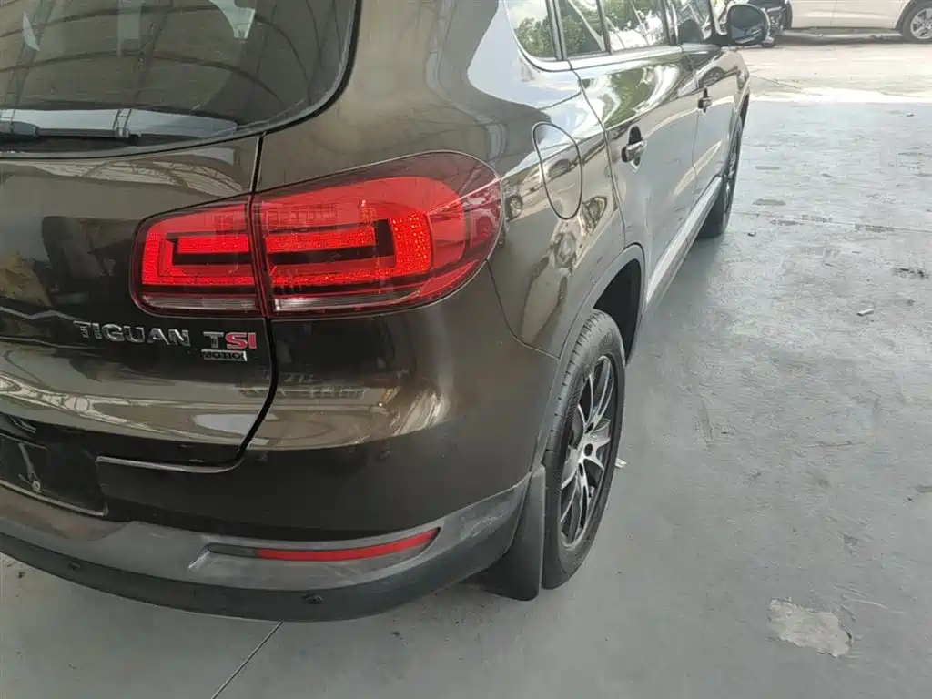 Volkswagen Tiguan 2015 — фото 8