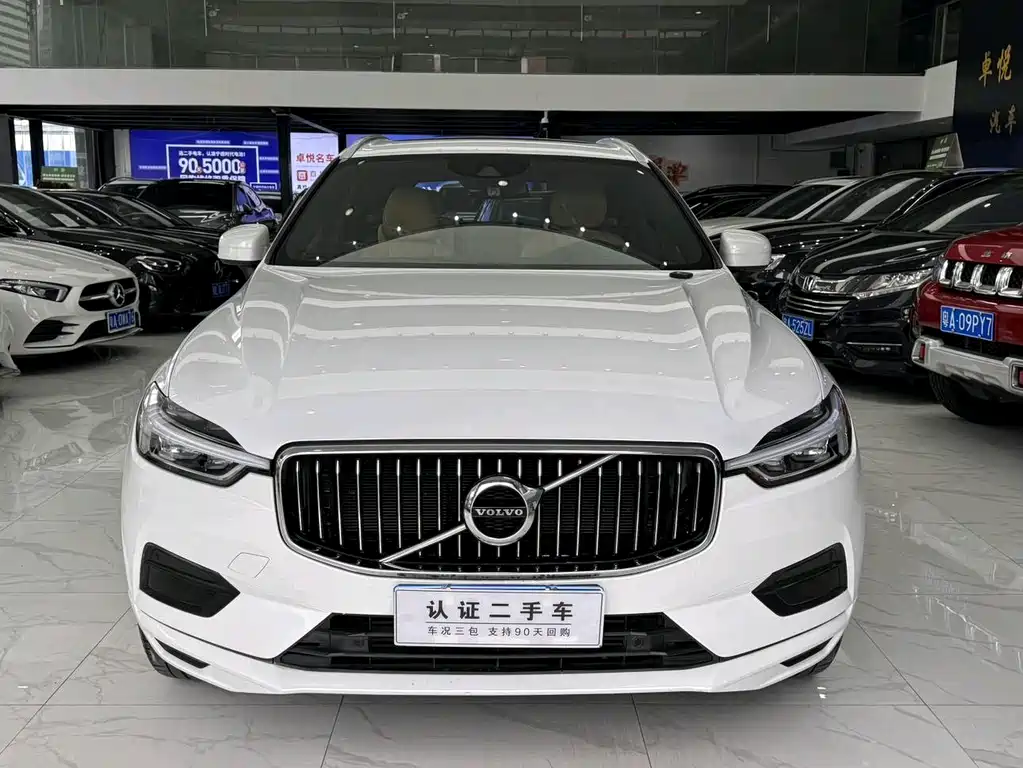 Volvo XC60 2018 — фото 2