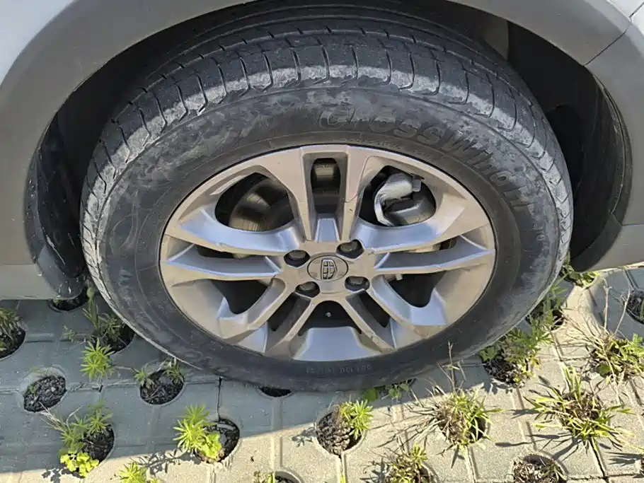 Geely Vision X3 2020
