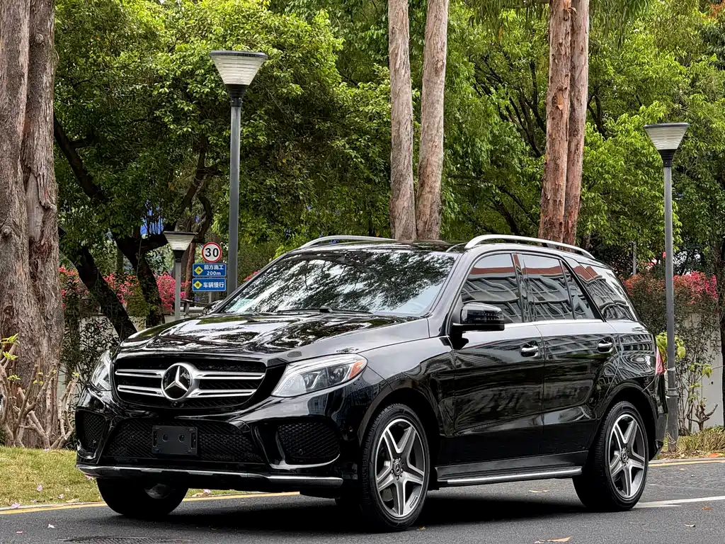 Mercedes-Benz GLE 2018 — фото 1
