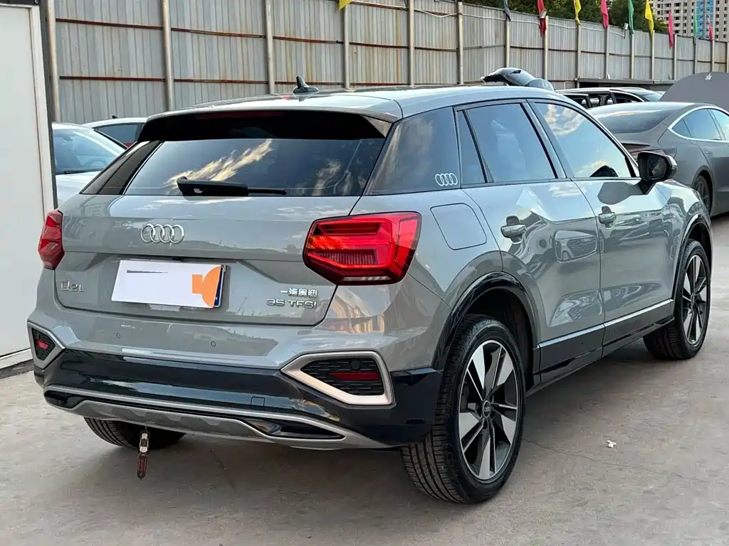 Audi Q2L 2022 — фото 9