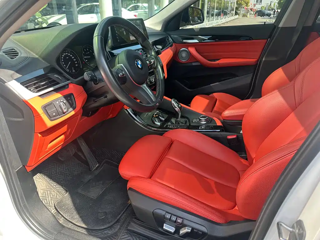 BMW X2 2023 — фото 12