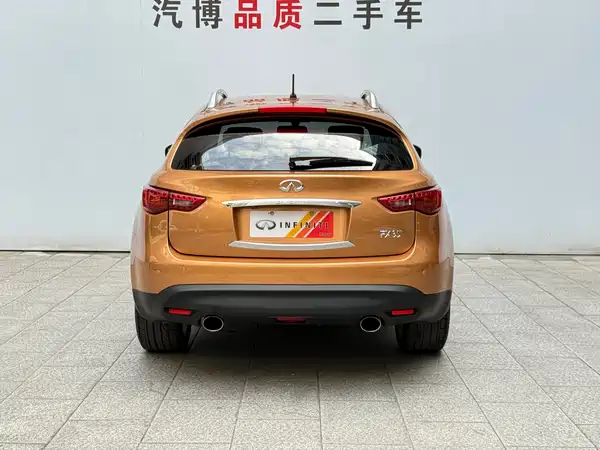 Infiniti FX 2011