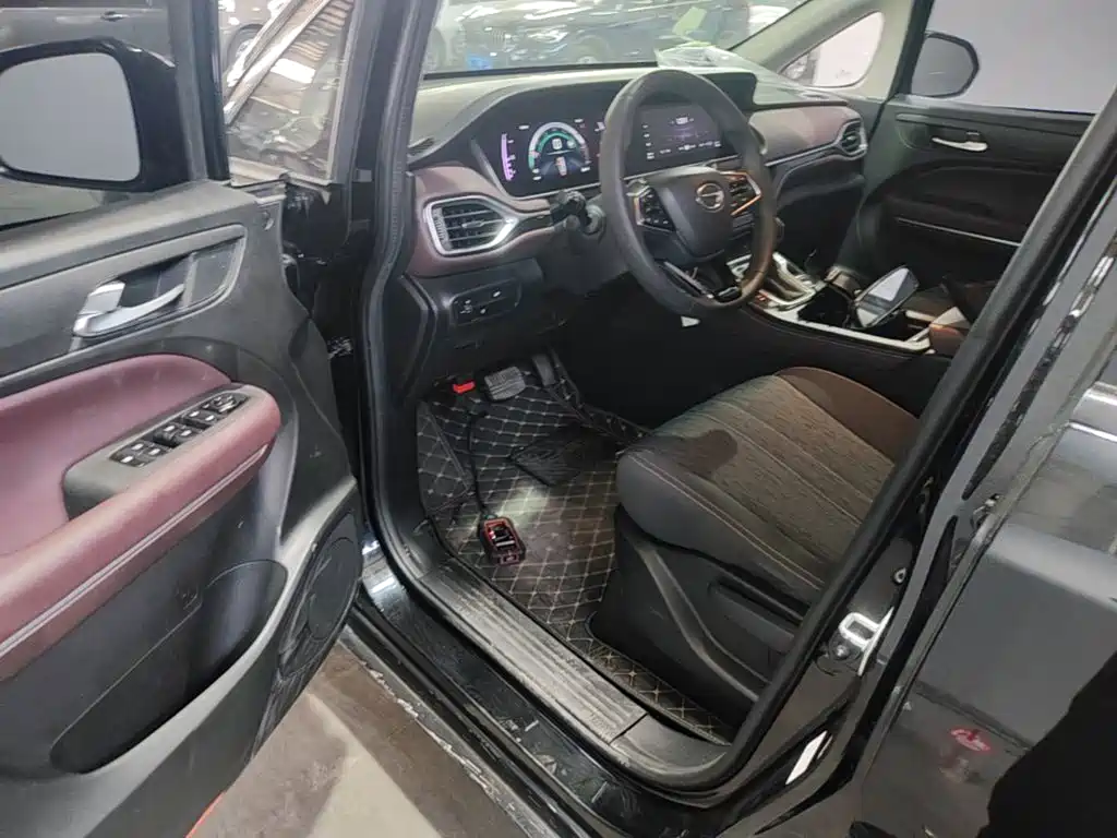 GAC Trumpchi M6 2023 — фото 12