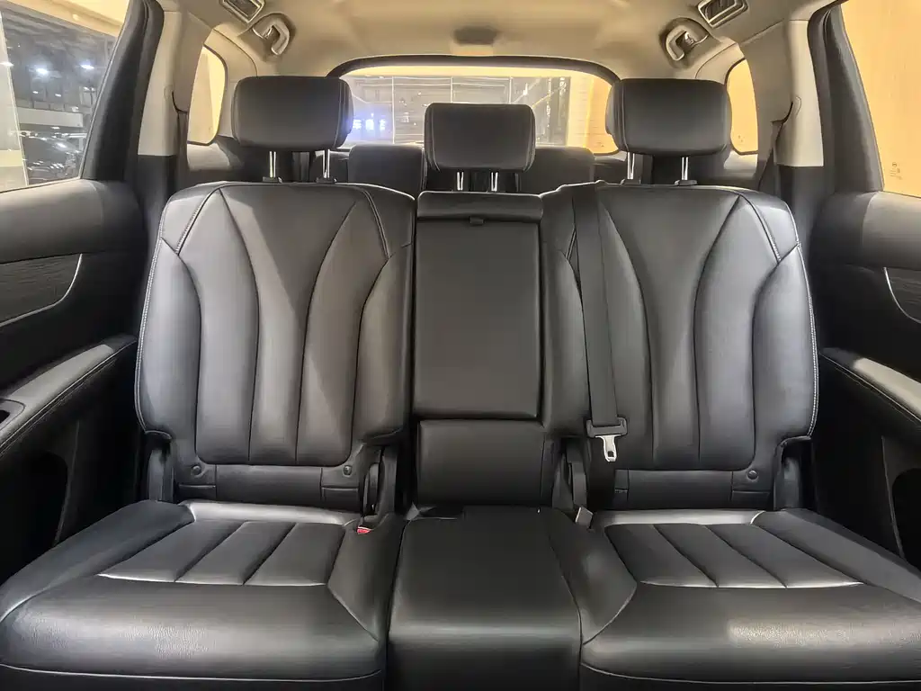 BYD MAX New Energy 2021 — фото 12