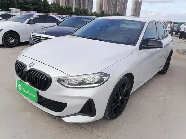 BMW 1 Series 2022