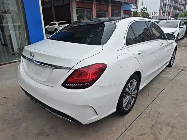 Mercedes-Benz C-Class 2020