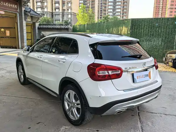 Mercedes-Benz GLA 2016