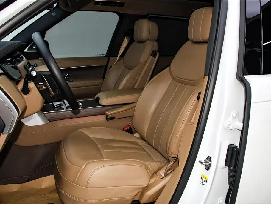 Land Rover Range Rover 2024 — фото 18