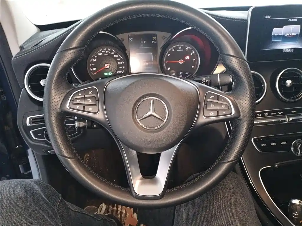 Mercedes-Benz C-Class 2018 — фото 11
