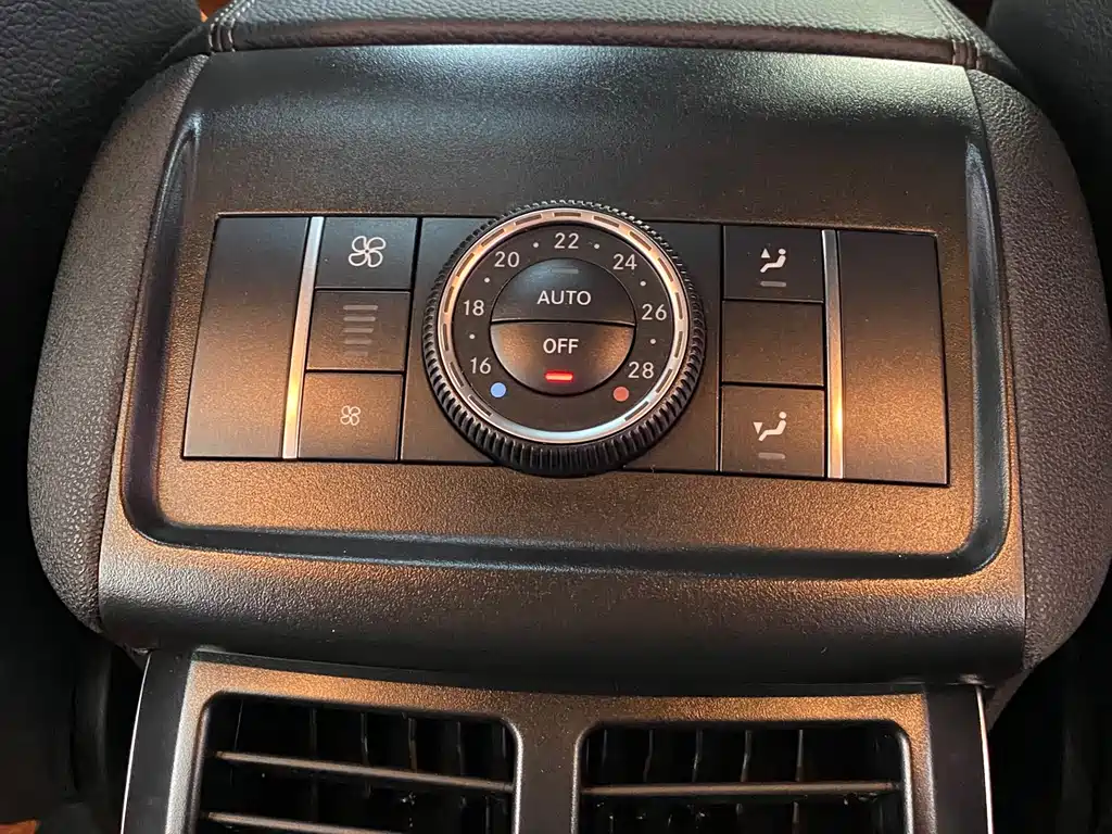 Mercedes-Benz R-Class 2018 — фото 17