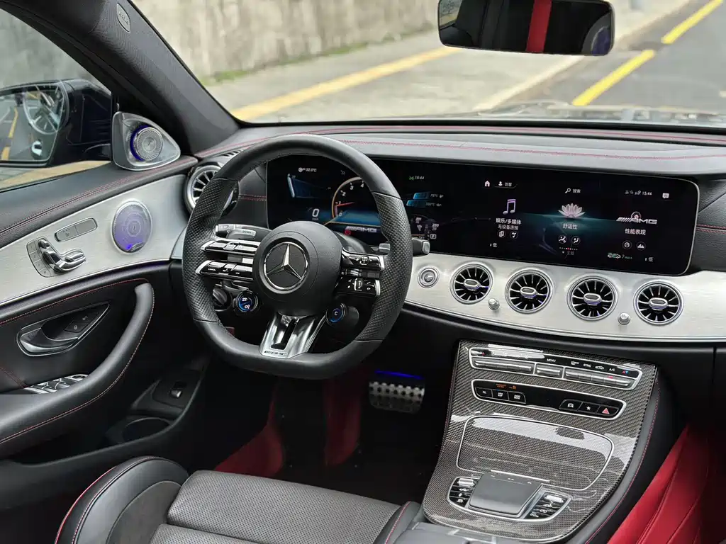 Mercedes-Benz E-Class AMG 2023 — фото 10
