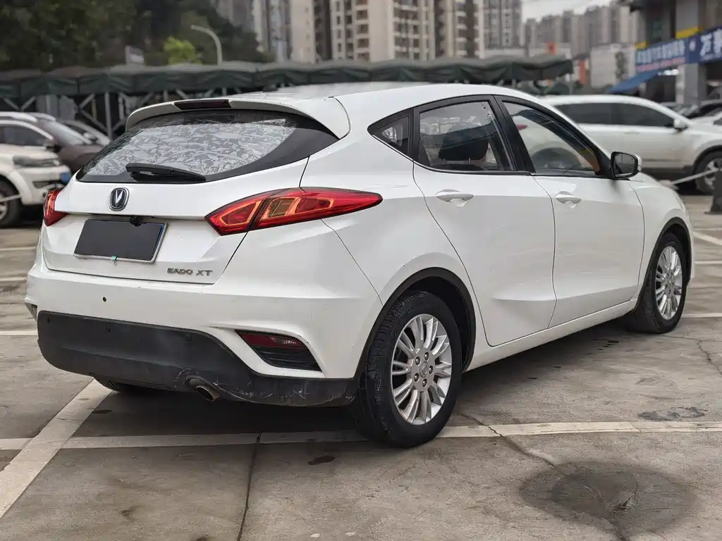 Changan Eado XT 2014 — фото 15