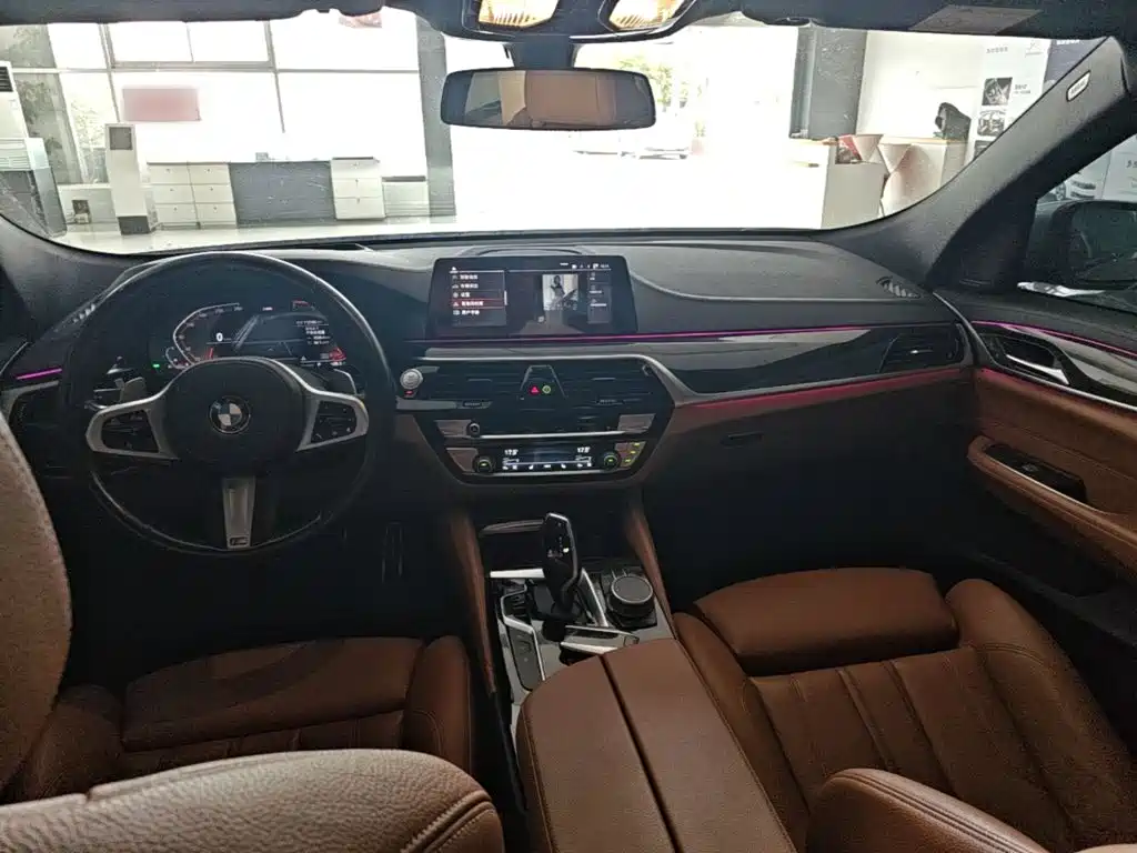 BMW 6 Series GT 2020 — фото 10
