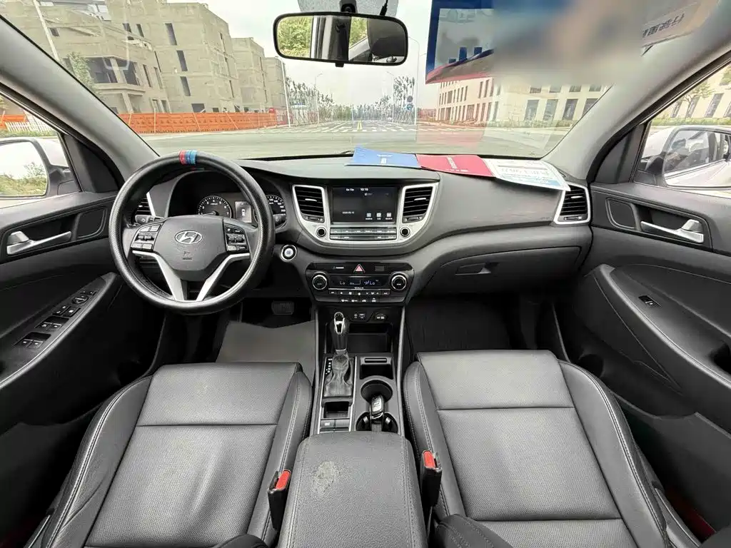 Hyundai Tucson 2017 — фото 9