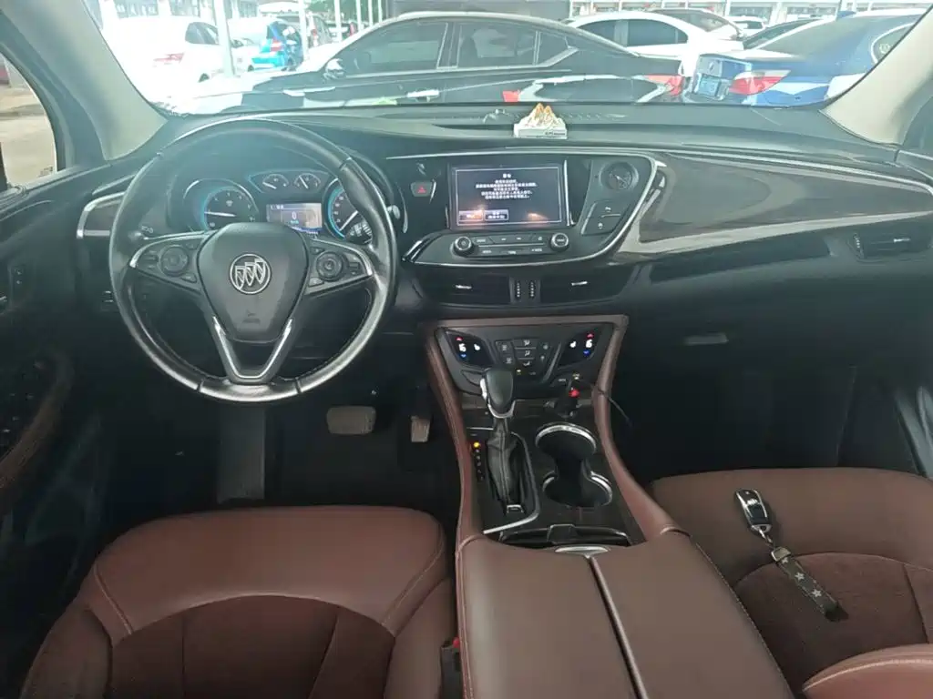 Buick Envision Plus 2017 — фото 10