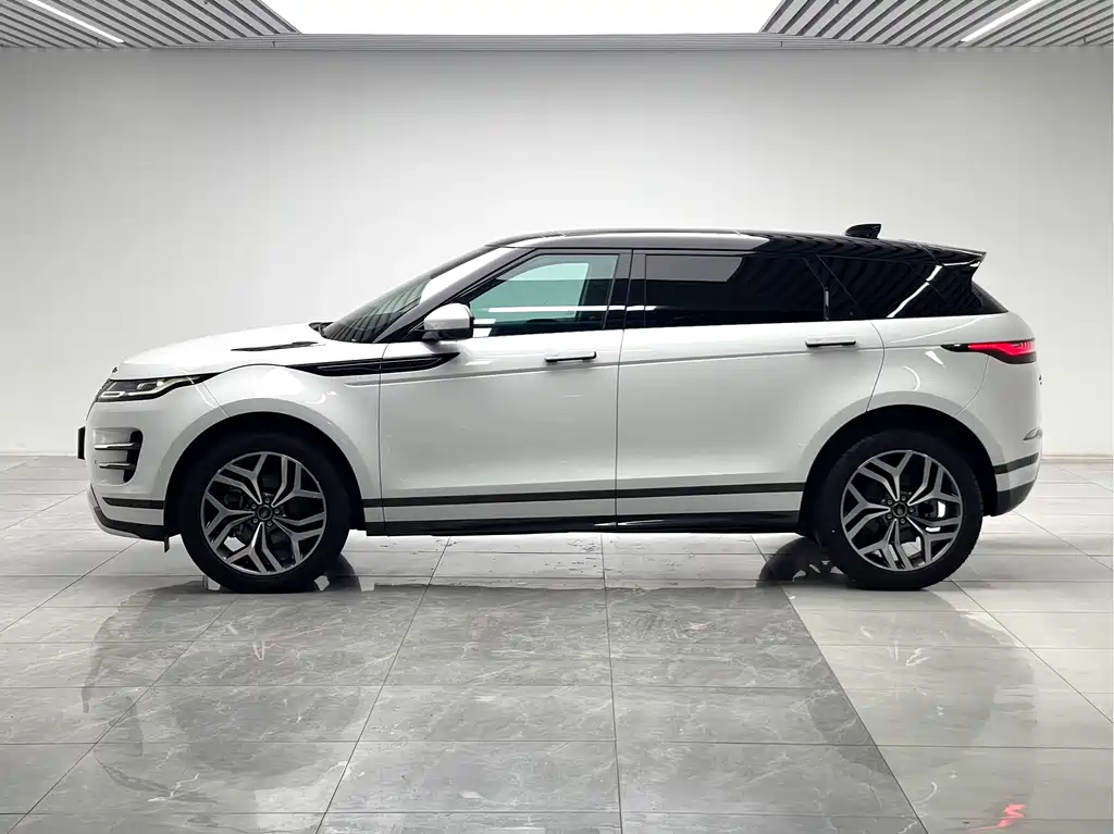 Land Rover Evoque 2024 — фото 7