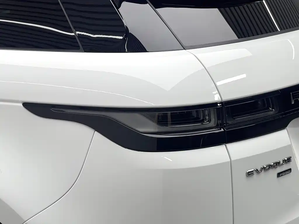 Land Rover Evoque 2024 — фото 20