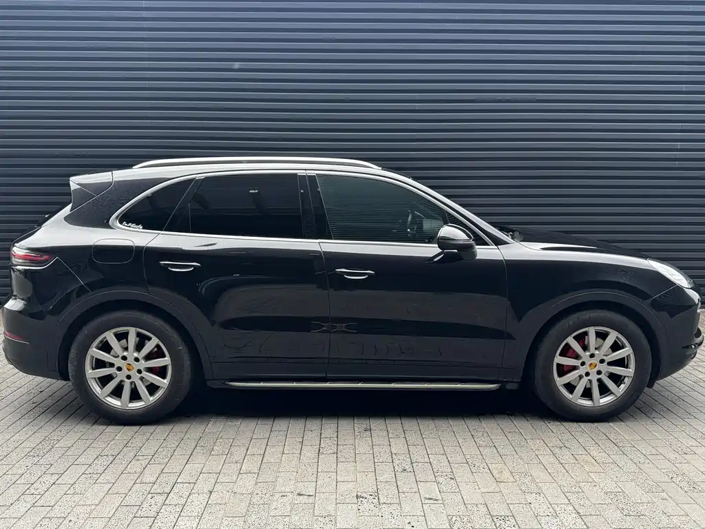 Porsche Cayenne New Energy 2020 — фото 4
