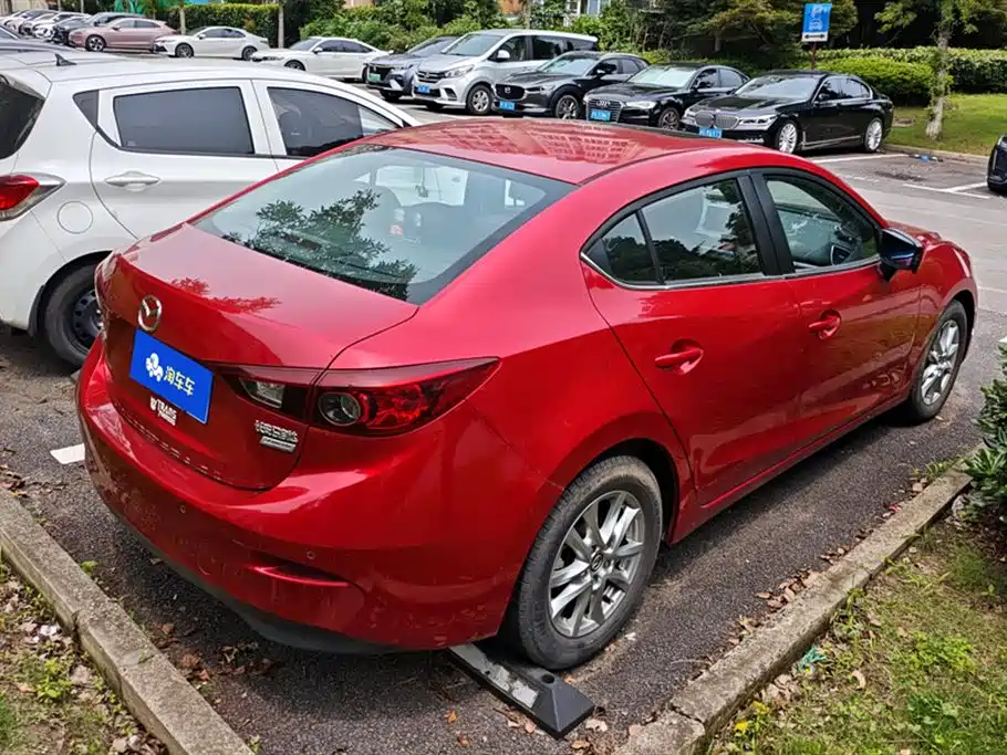 Mazda 3 Axela 2016