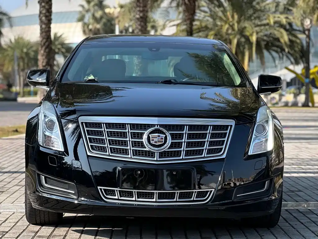 Cadillac XTS 2016 — фото 2