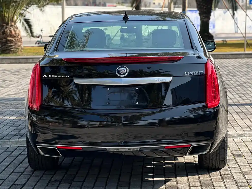 Cadillac XTS 2016 — фото 8