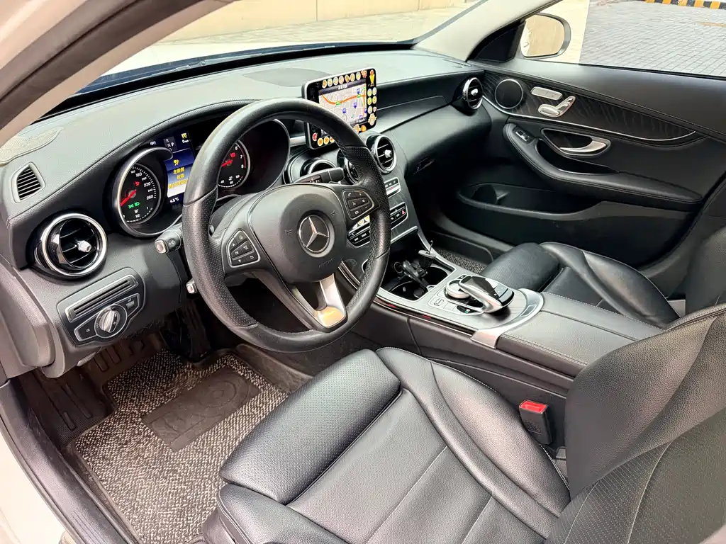 Mercedes-Benz C-Class 2017 — фото 12