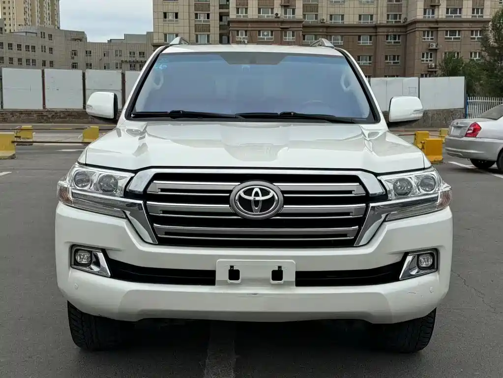 Toyota Land Cruiser 2016 — фото 2